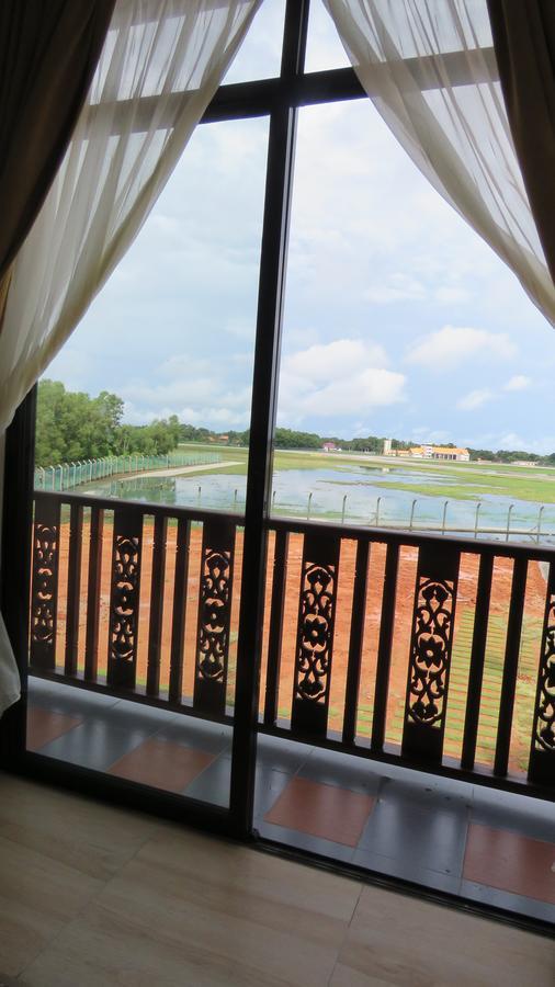 Am Transit Inn Kuala Terengganu Extérieur photo
